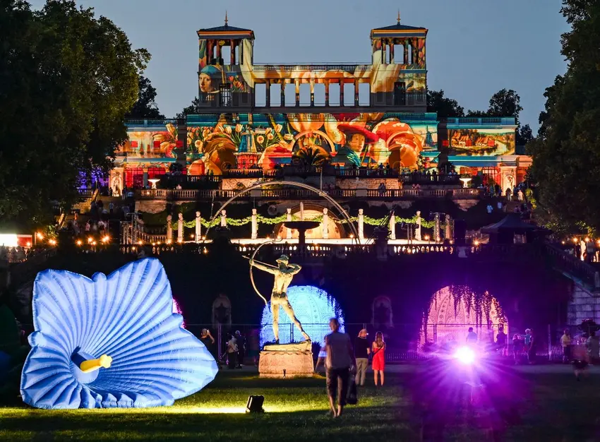 کار در برلین