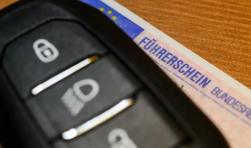 گواهینامه رانندگی آمریکا در آلمان